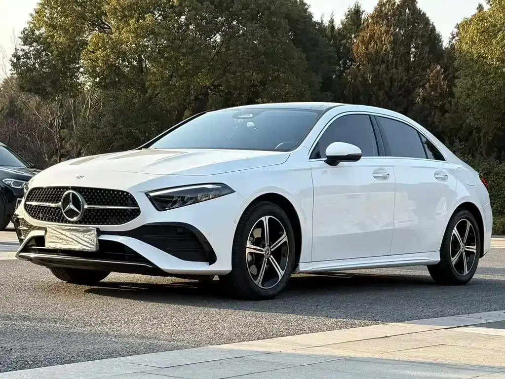 Mercedes-Benz A-Class 2023 из CN, фото 1