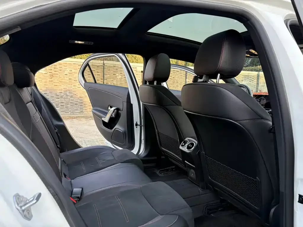 Mercedes-Benz A-Class 2023 из CN, фото 10