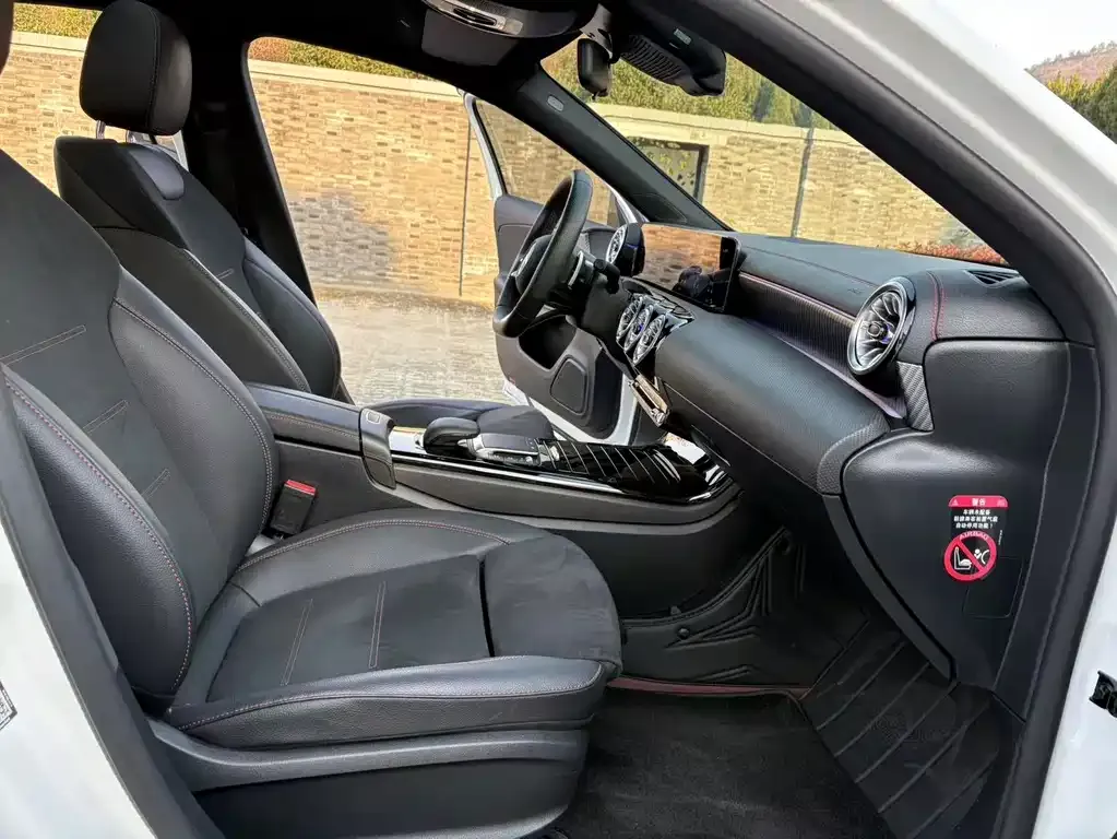 Mercedes-Benz A-Class 2023 из CN, фото 9