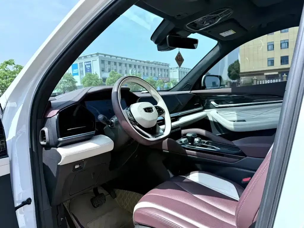 Geely Xingyue L 2024 из CN, фото 4
