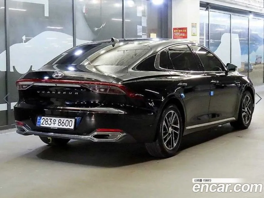 Hyundai Grandeur 2022 из KR, фото 4