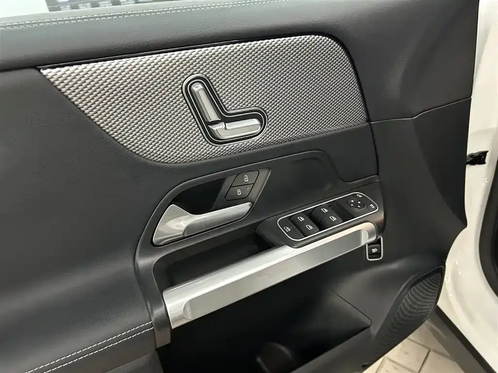 Mercedes-Benz GLB 2024 из CN, фото 9