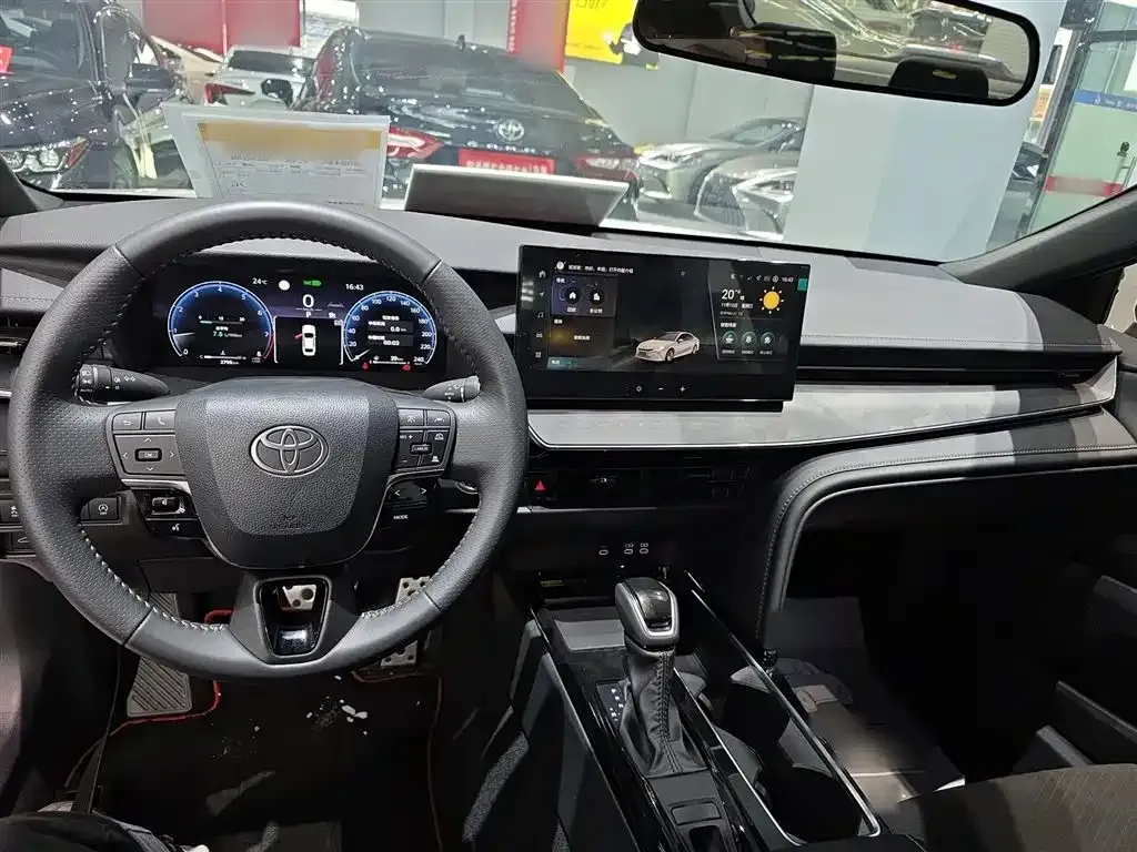 Toyota Camry 2025 из CN, фото 10