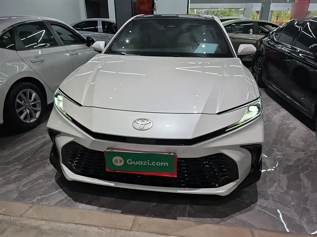 Toyota Camry 2025 из CN, фото 3