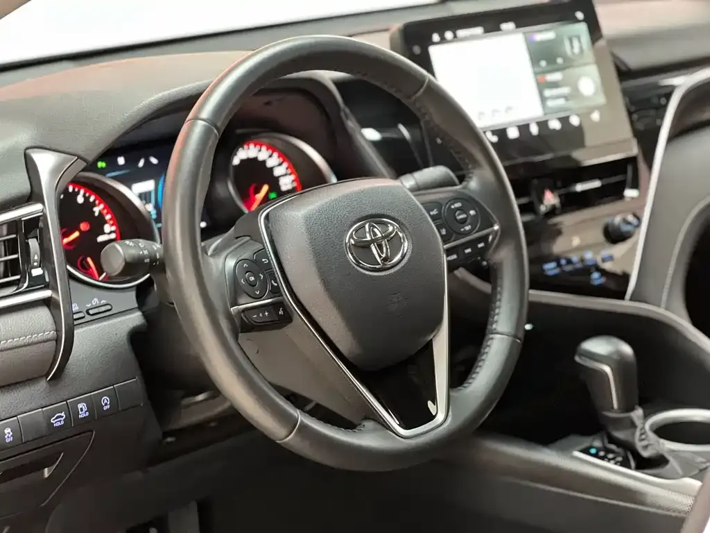 Toyota Camry 2023 из CN, фото 7