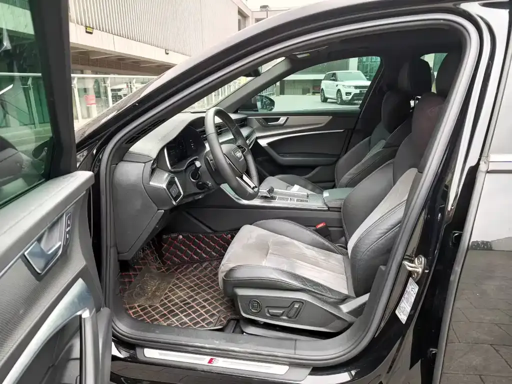Audi A6L 2021 из CN, фото 4