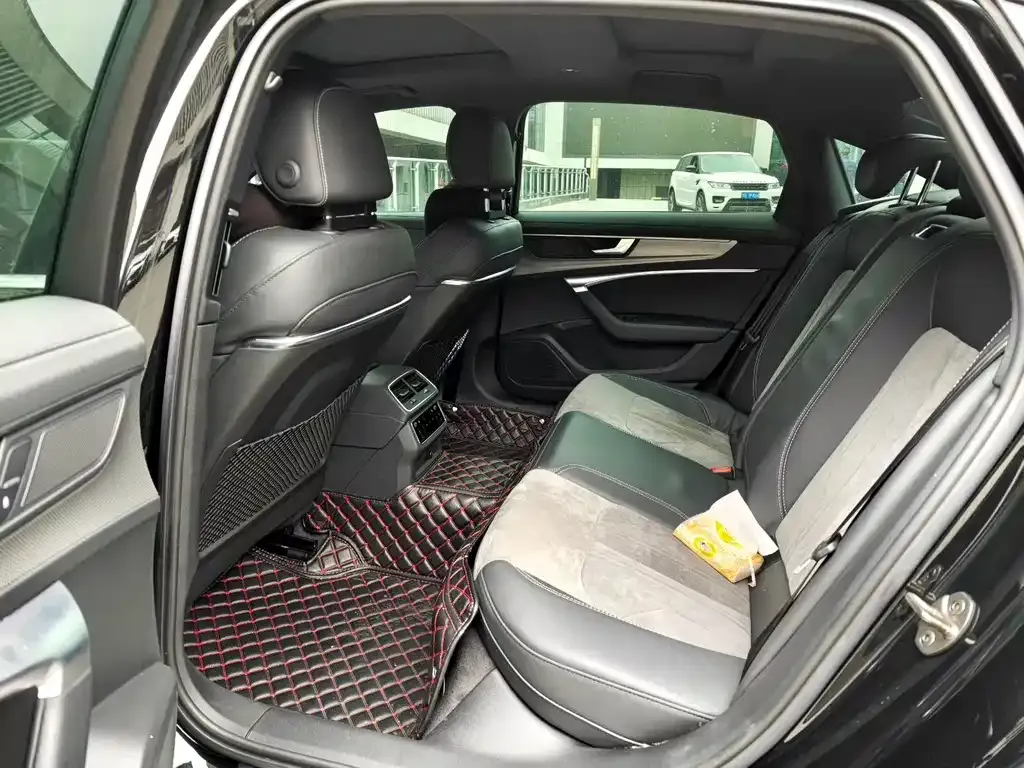 Audi A6L 2021 из CN, фото 7