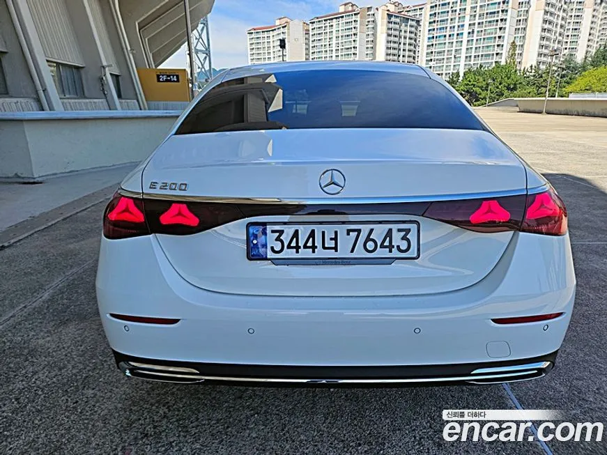 Mercedes-Benz E-Class 2025 из KR, фото 2
