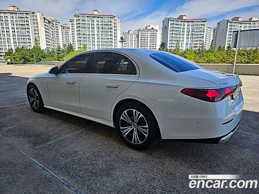 Mercedes-Benz E-Class 2025 из KR, фото 5