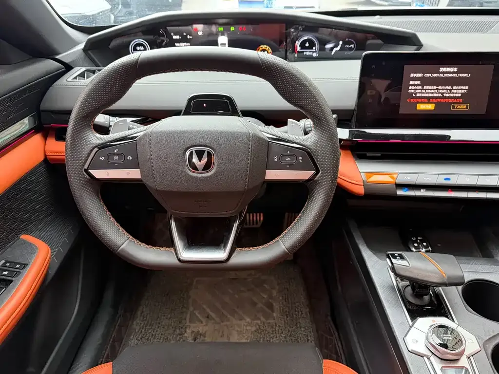Changan UNI-V 2023 из CN, фото 7