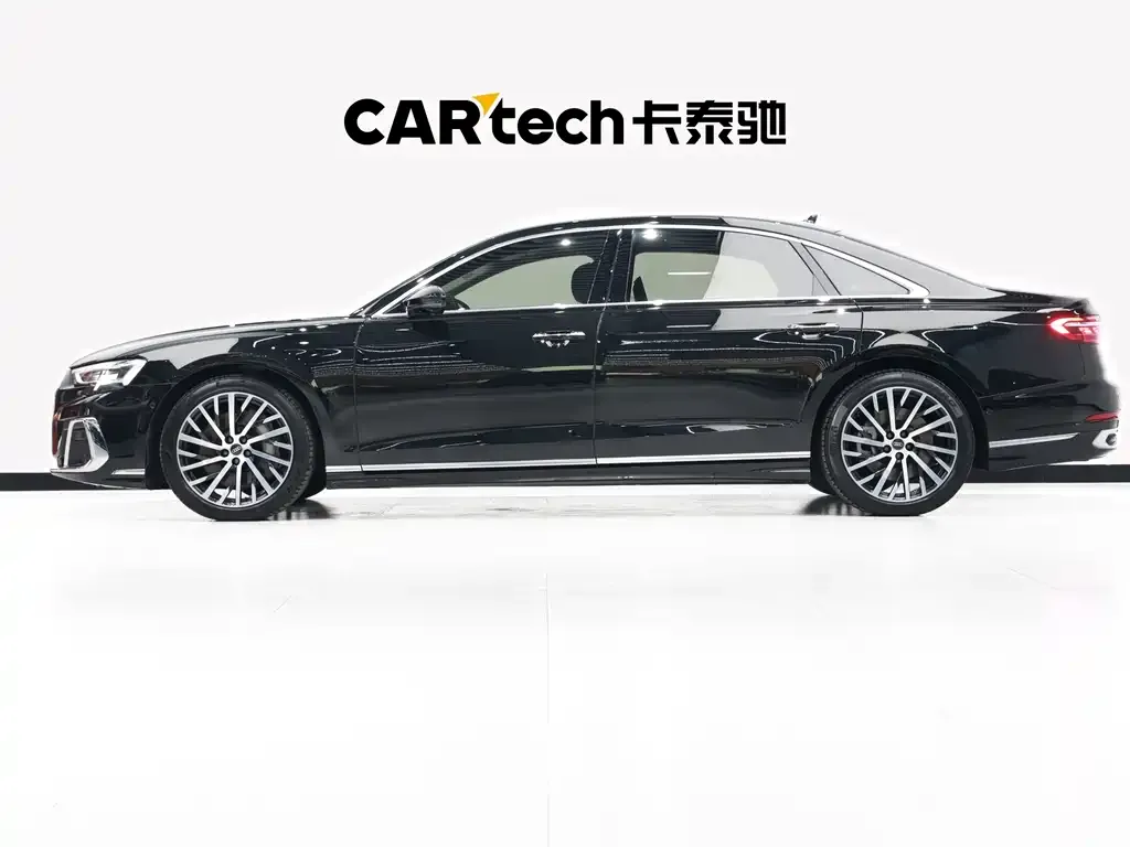 Audi A8 2022 из CN, фото 7