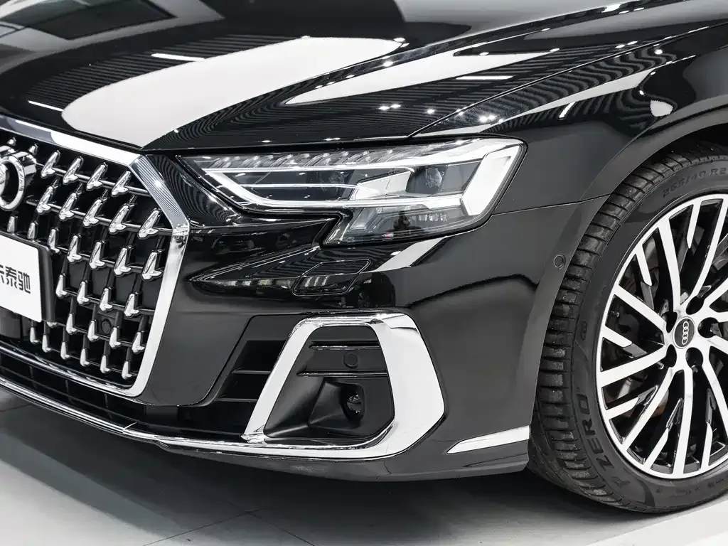 Audi A8 2022 из CN, фото 8