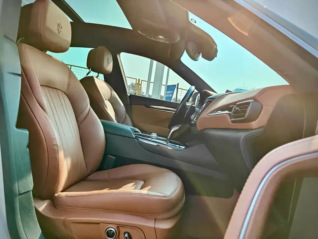 Maserati Levante 2022 из CN, фото 8