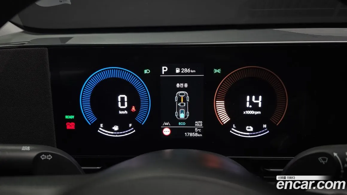 Hyundai Kona 2023 из KR, фото 8
