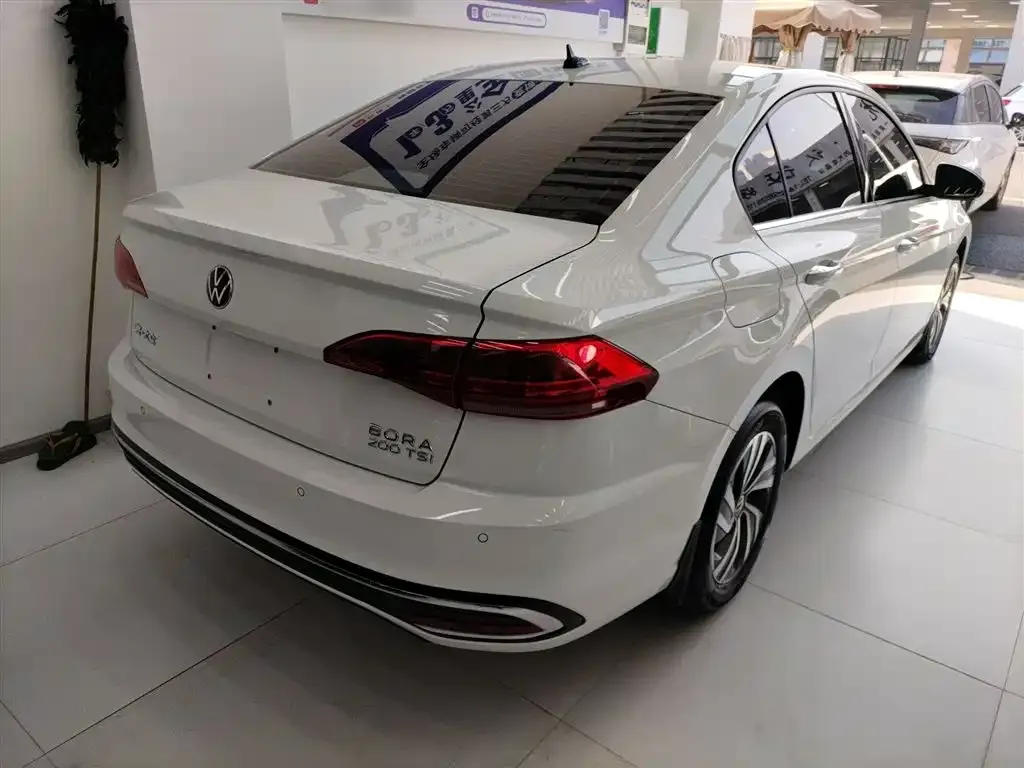 Volkswagen Bora 2023 из CN, фото 7