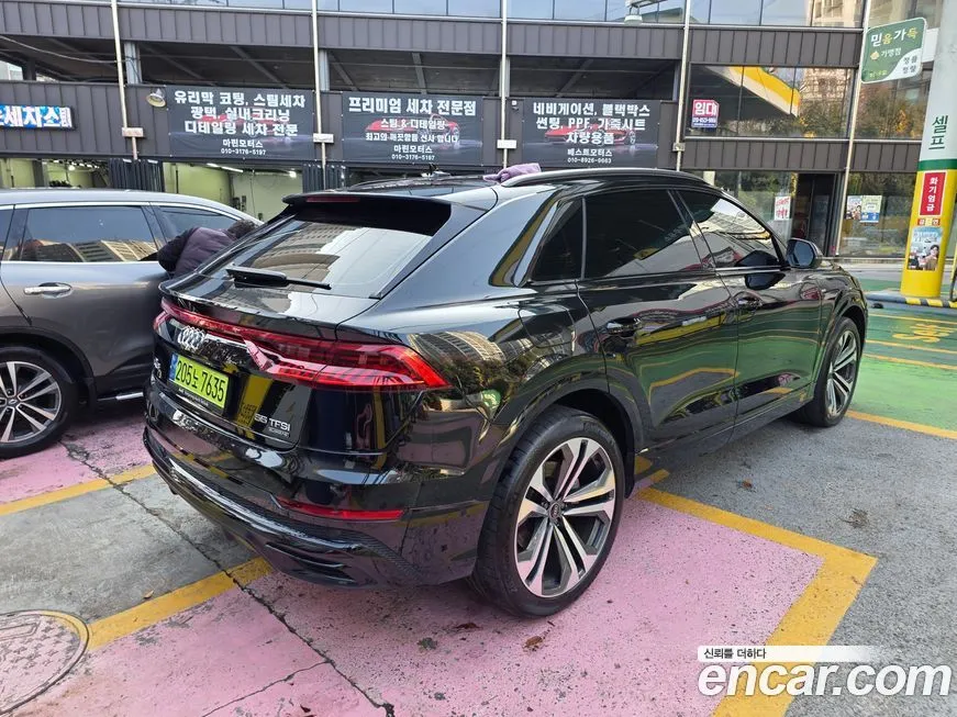 Audi Q8 2023 из KR, фото 4