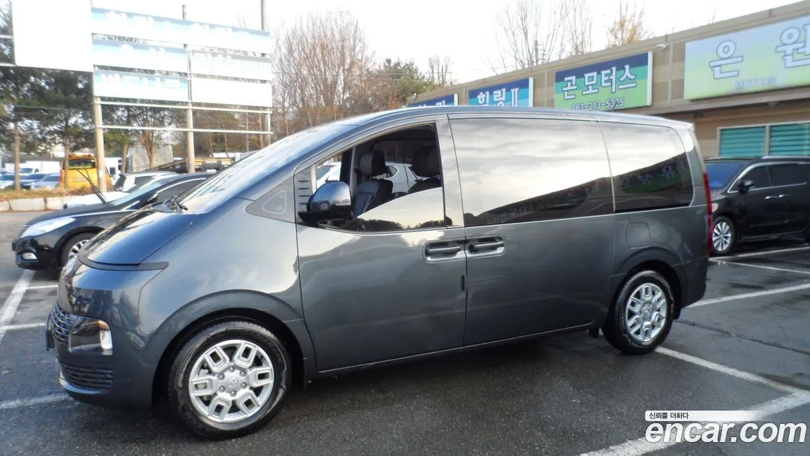 Hyundai Staria 2022 из KR, фото 1