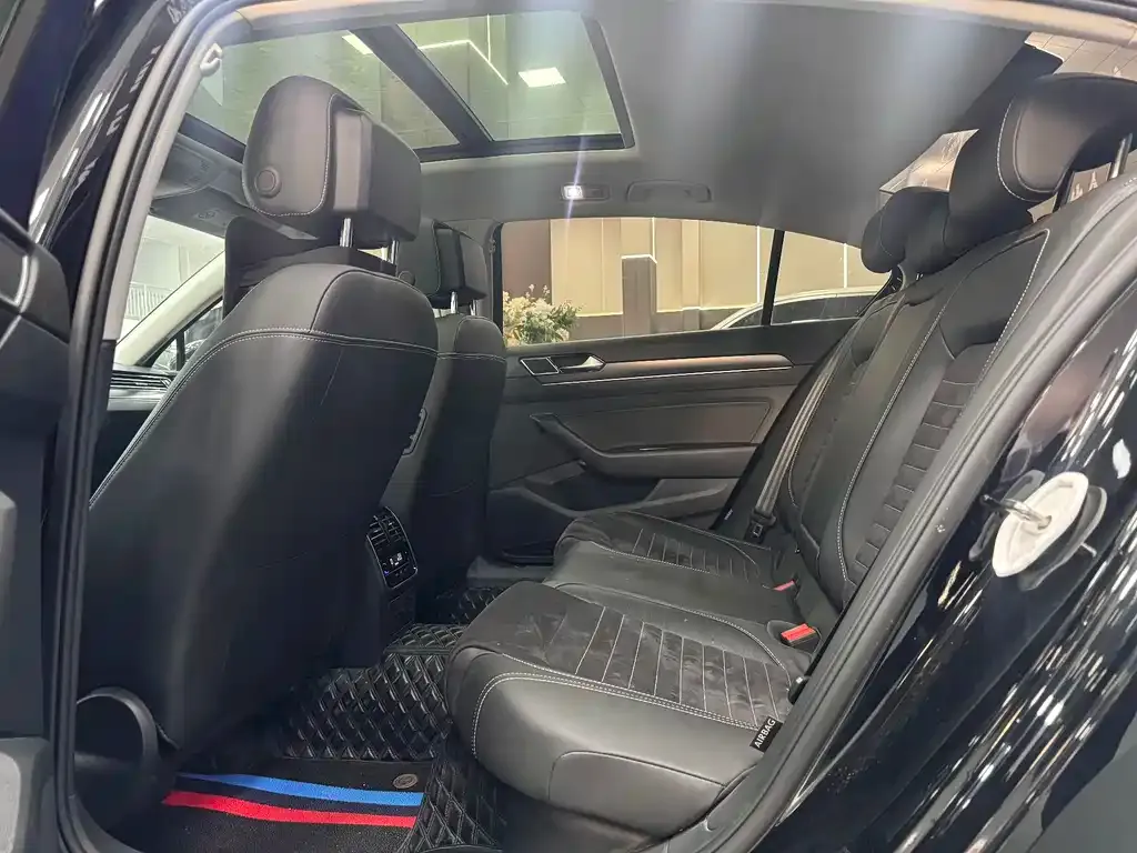 Volkswagen Magotan 2022 из CN, фото 8
