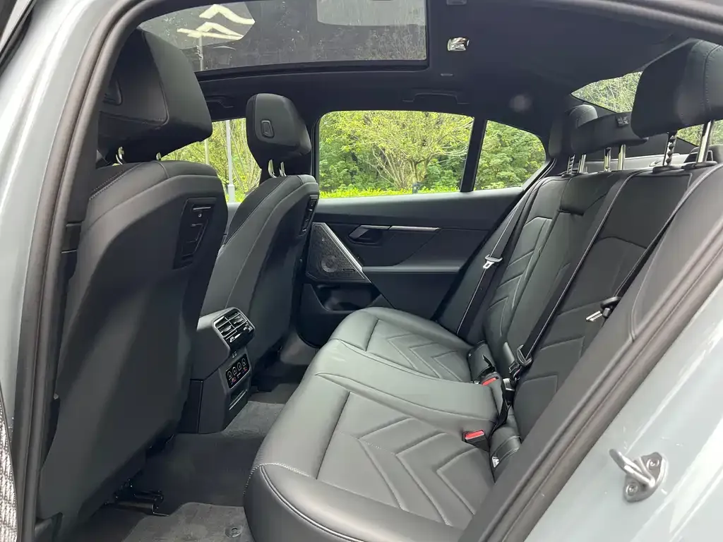BMW i5 M60 2025 из CN, фото 6
