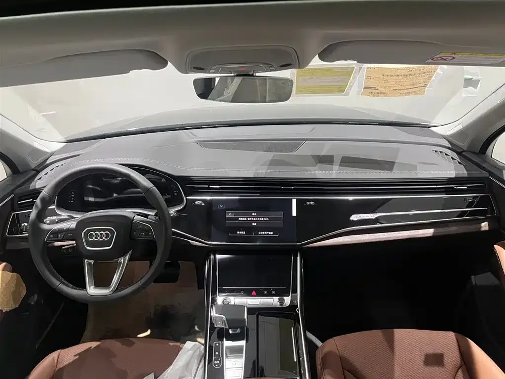 Audi Q7 2025 из CN, фото 6