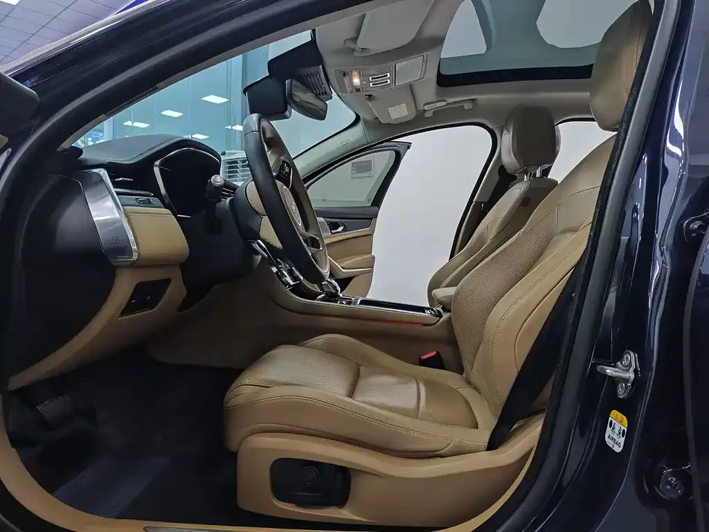 Jaguar XFL 2021 из CN, фото 5