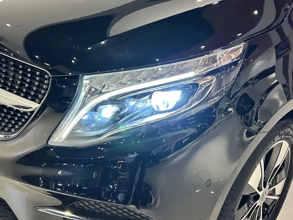 Mercedes-Benz V-Class 2021 из CN, фото 2