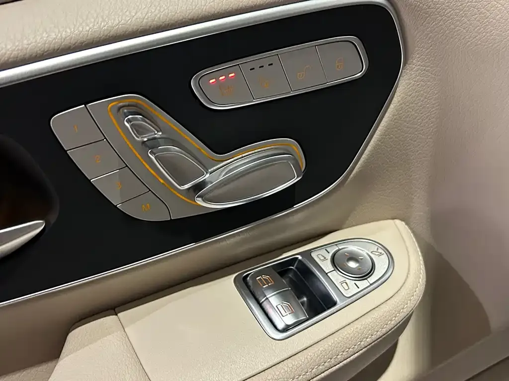 Mercedes-Benz V-Class 2021 из CN, фото 6