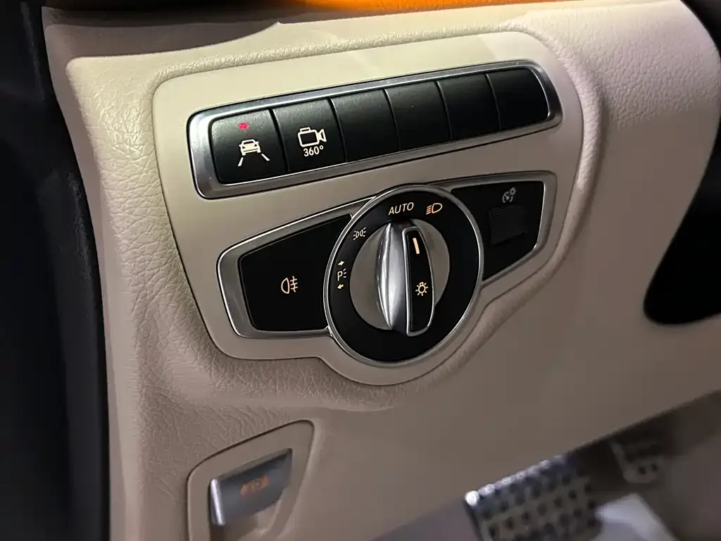 Mercedes-Benz V-Class 2021 из CN, фото 7