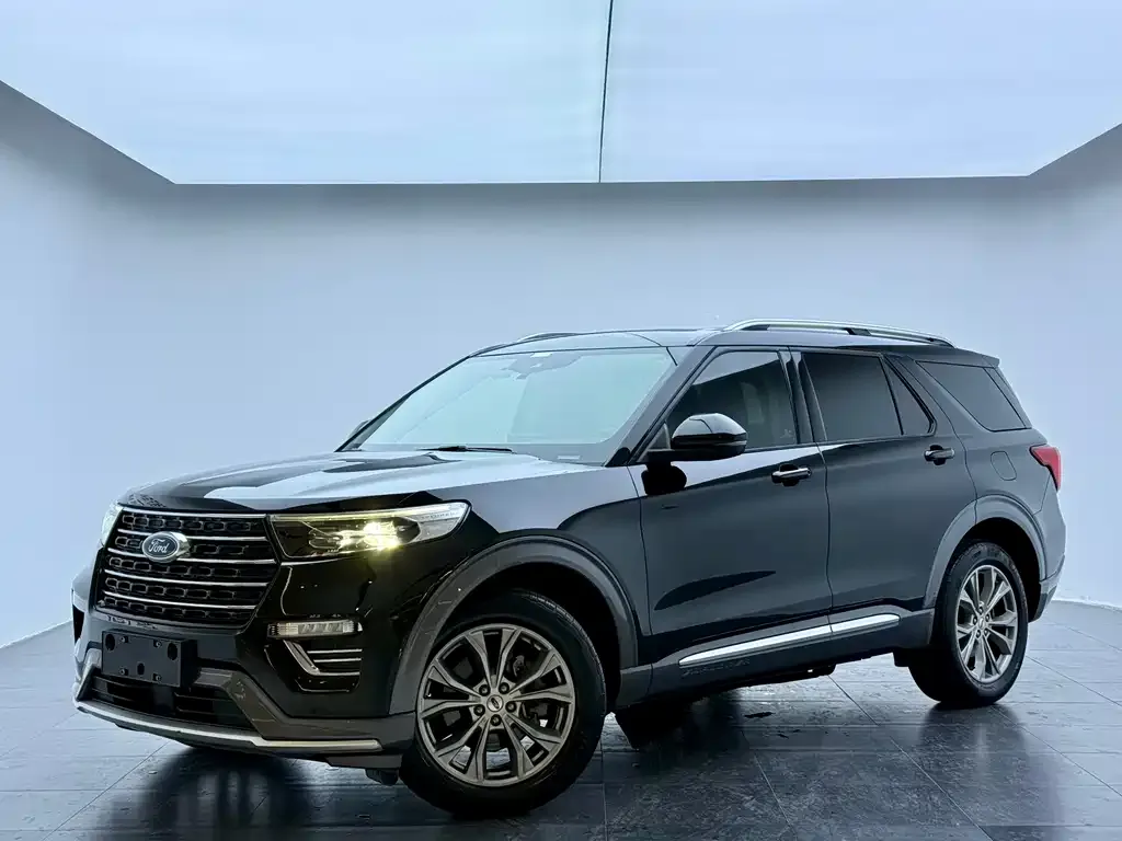 Ford Explorer 2021 из CN, фото 1