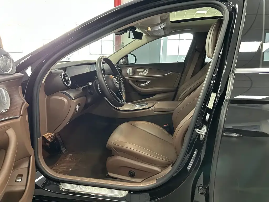 Mercedes-Benz E-Class 2021 из CN, фото 5
