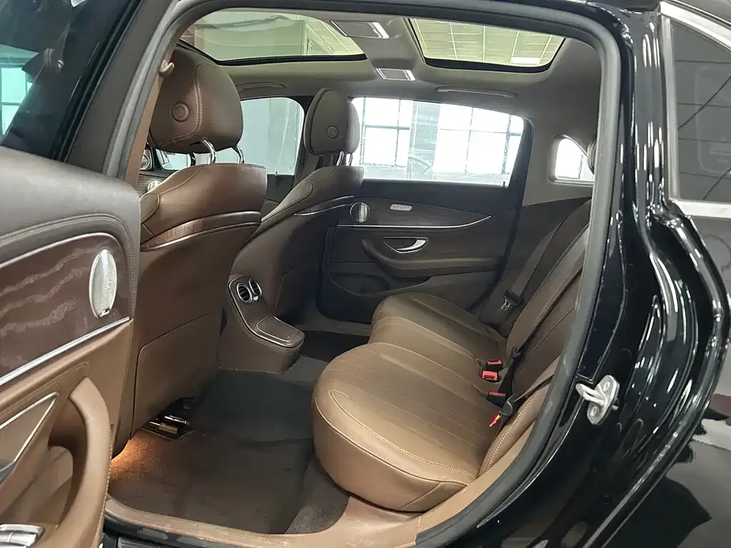 Mercedes-Benz E-Class 2021 из CN, фото 6