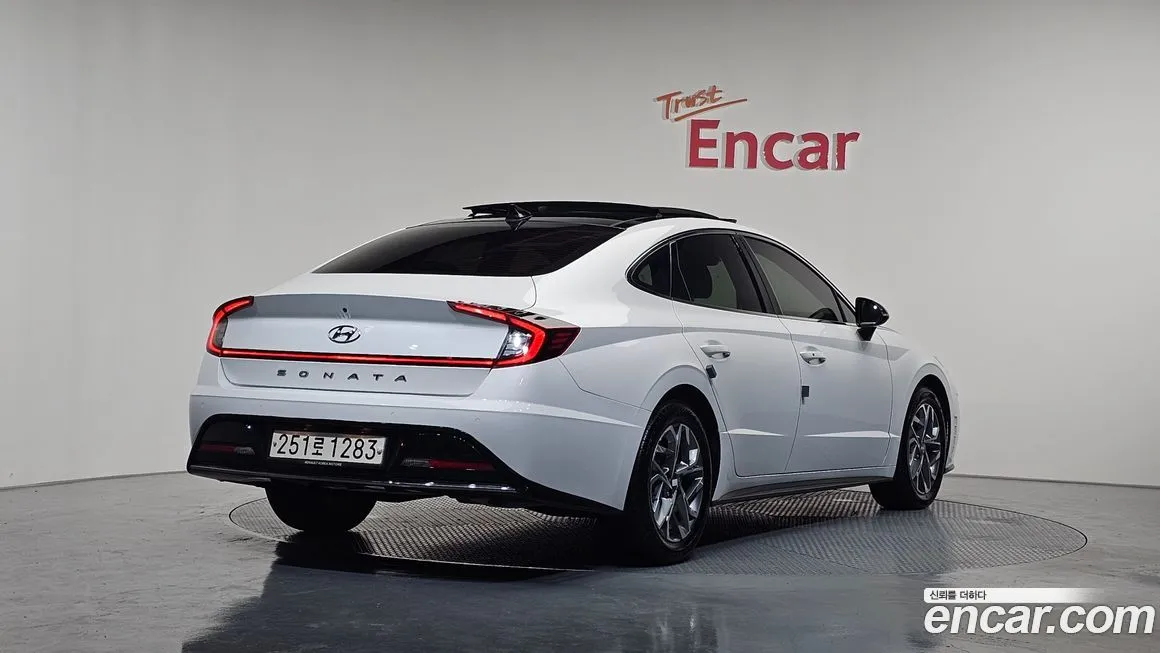 Hyundai Sonata 2022 из KR, фото 2