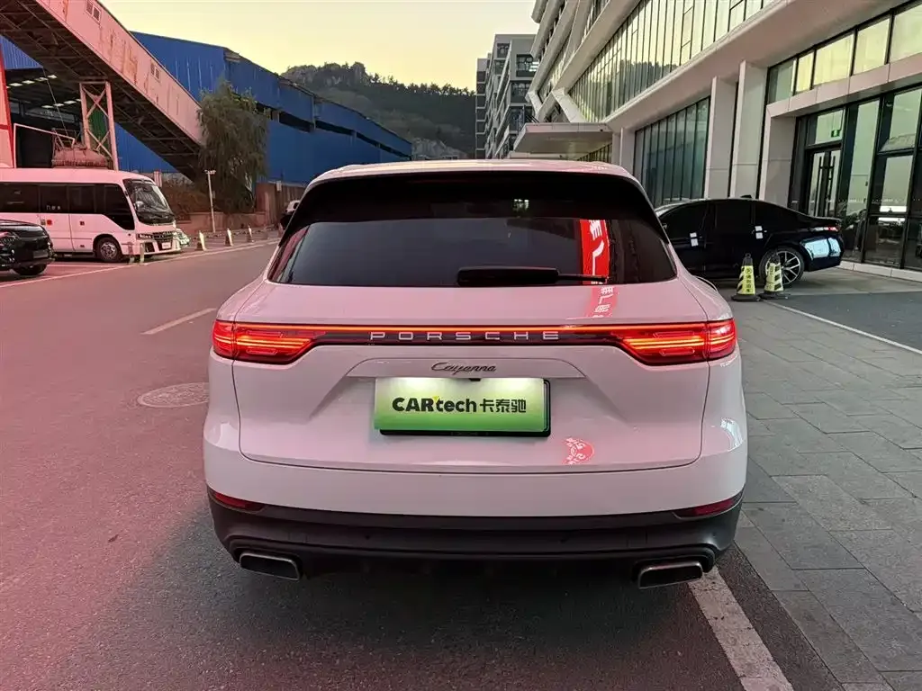 Porsche Cayenne Hybrid 2021 из CN, фото 4