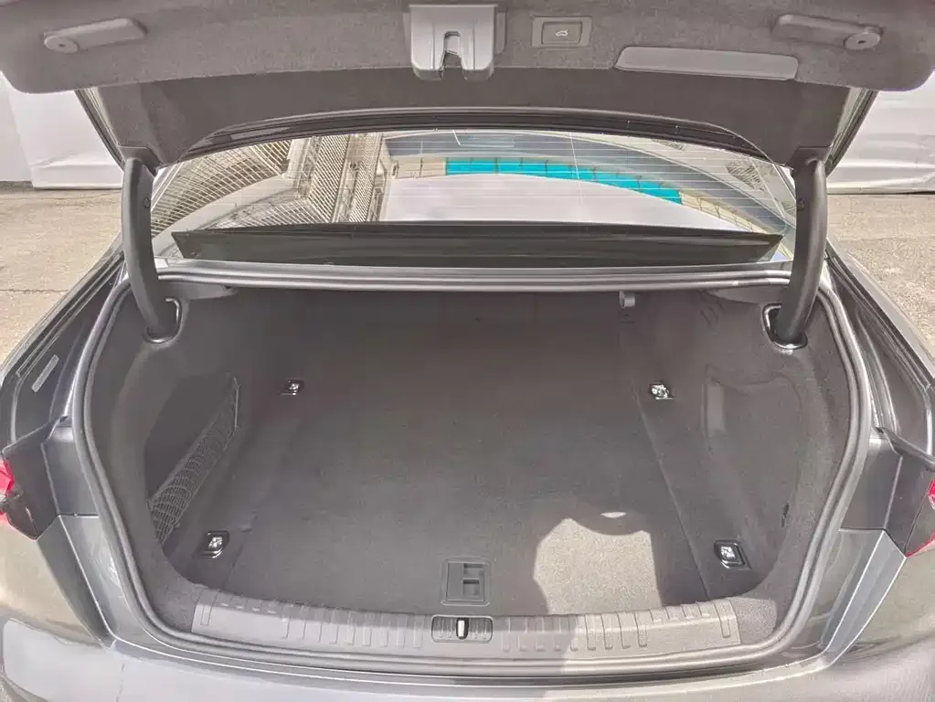 Audi A6L 2021 из CN, фото 6