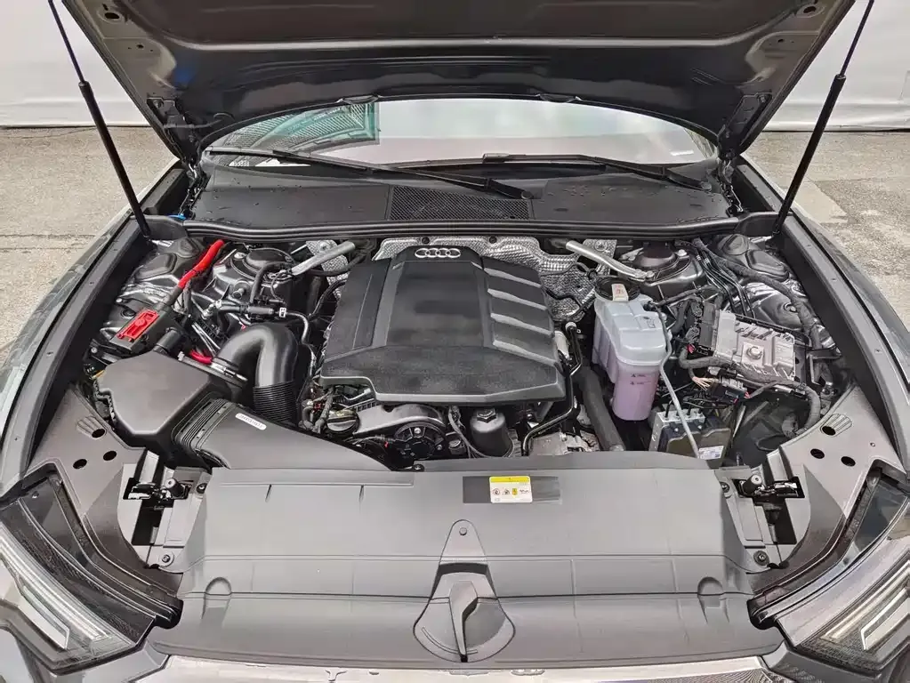 Audi A6L 2021 из CN, фото 7