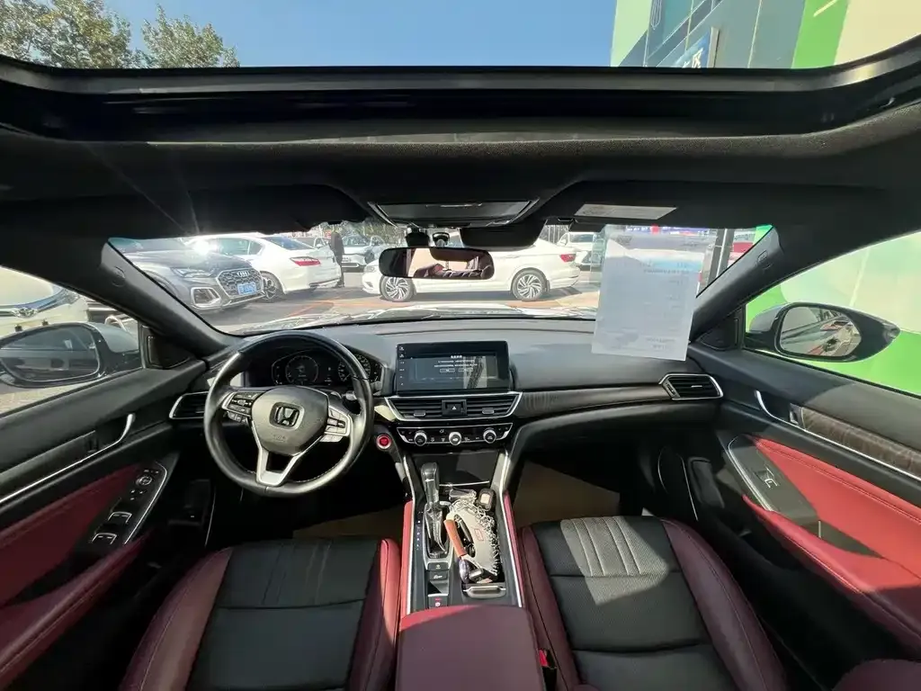 Honda Inspire 2023 из CN, фото 8