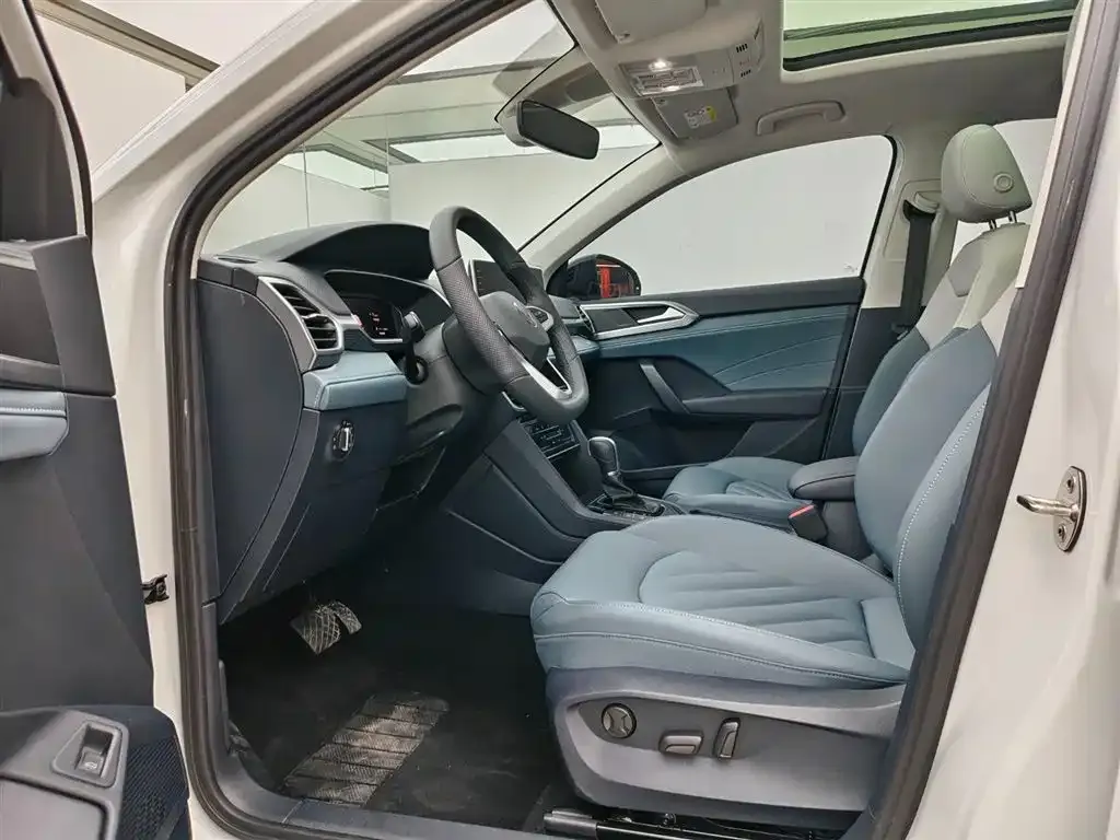Volkswagen Tharu 2024 из CN, фото 10