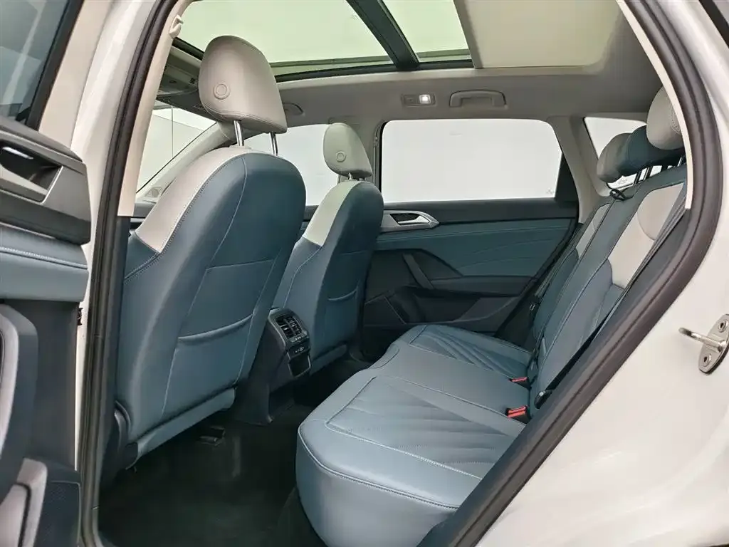 Volkswagen Tharu 2024 из CN, фото 8