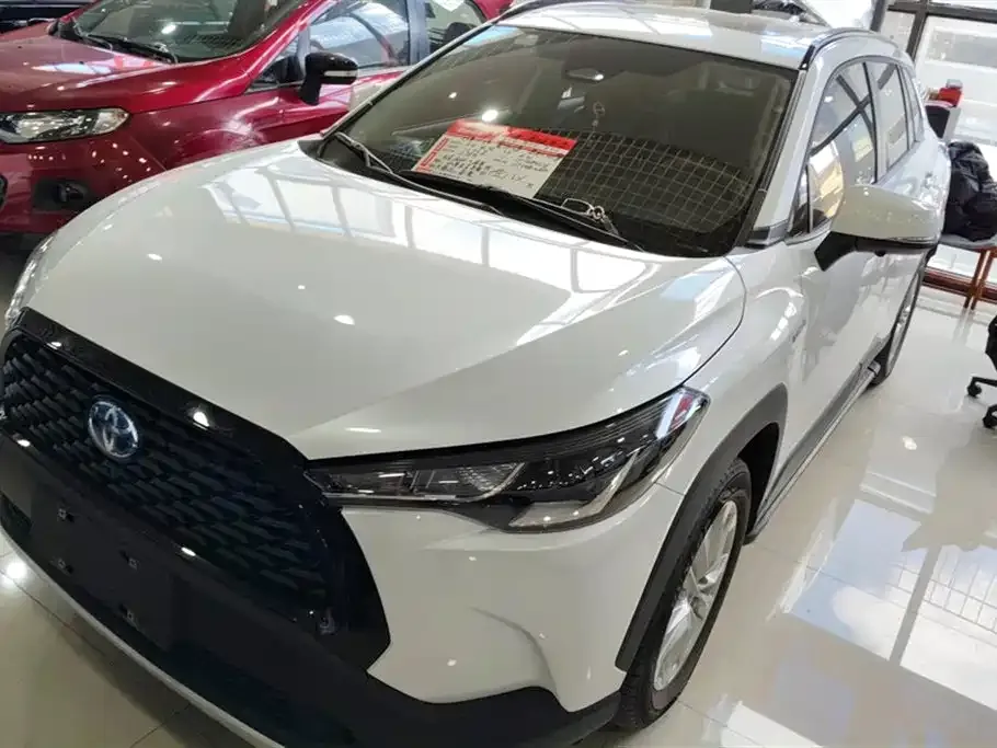 Toyota Corolla Cross 2023 из CN, фото 1
