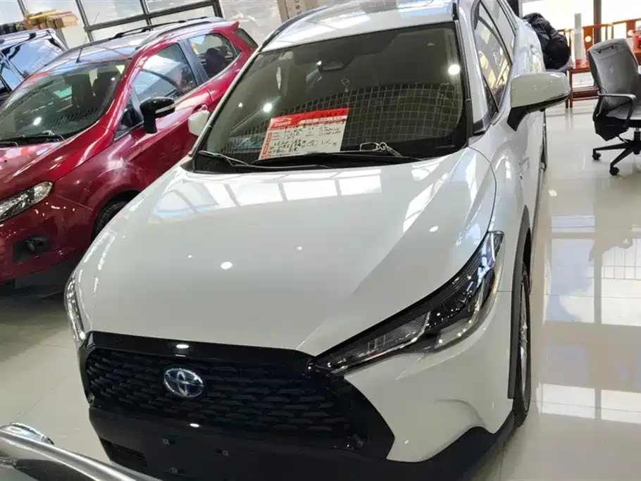Toyota Corolla Cross 2023 из CN, фото 2