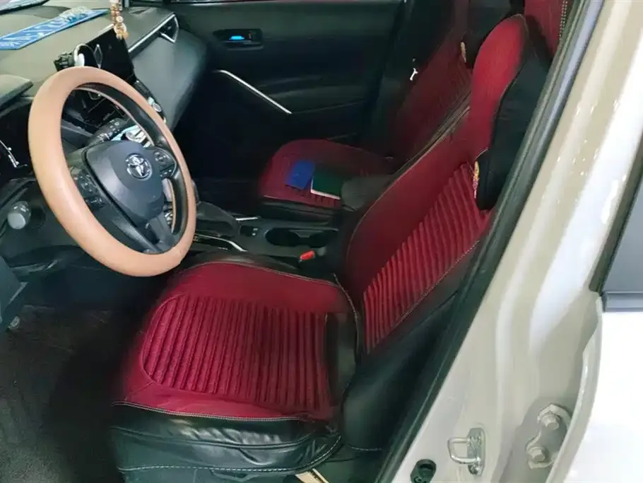 Toyota Corolla Cross 2023 из CN, фото 9
