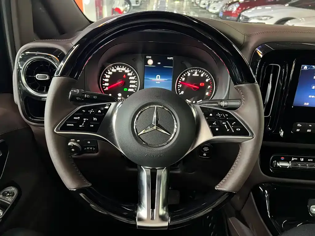 Mercedes-Benz Vito 2025 из CN, фото 5