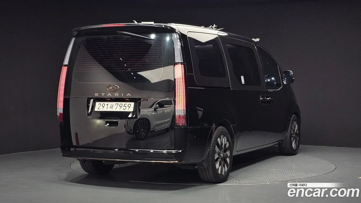 Hyundai Staria 2023 из KR, фото 2