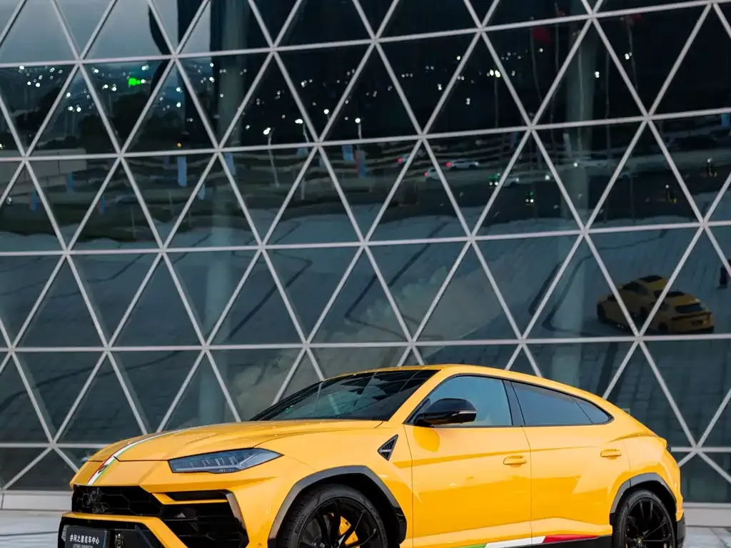 Lamborghini Urus 2023 из CN, фото 4