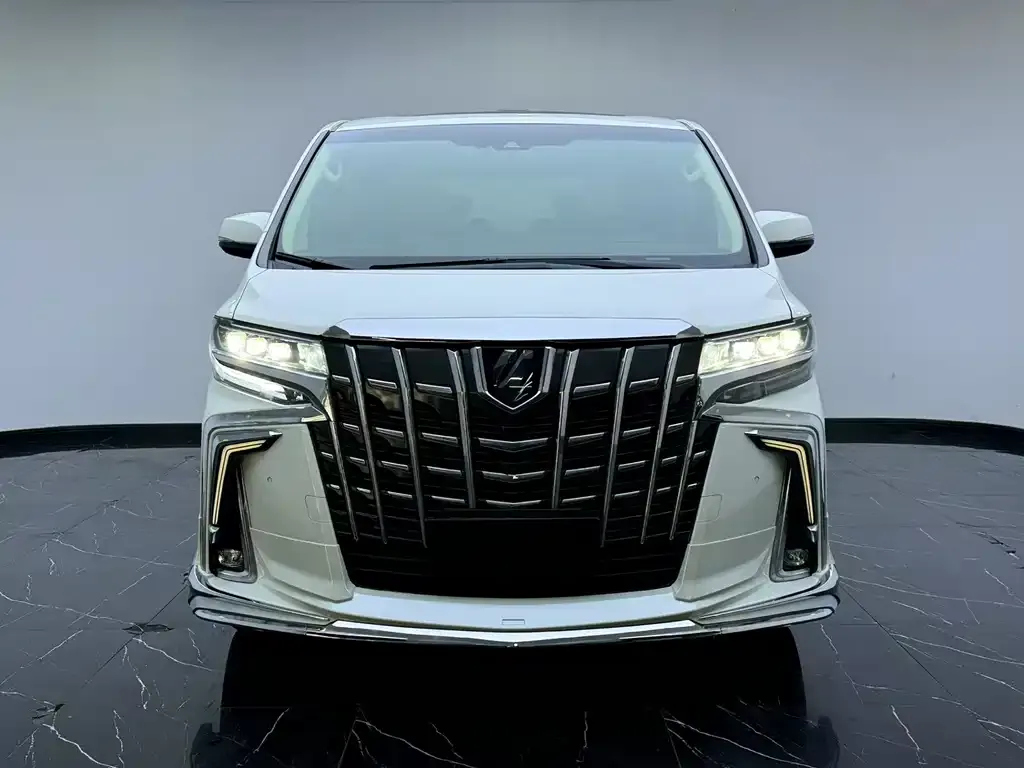 Toyota Vellfire 2022 из CN, фото 2