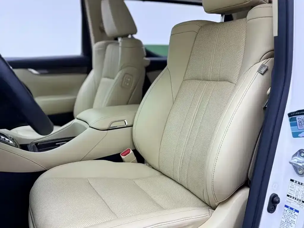 Toyota Vellfire 2022 из CN, фото 4