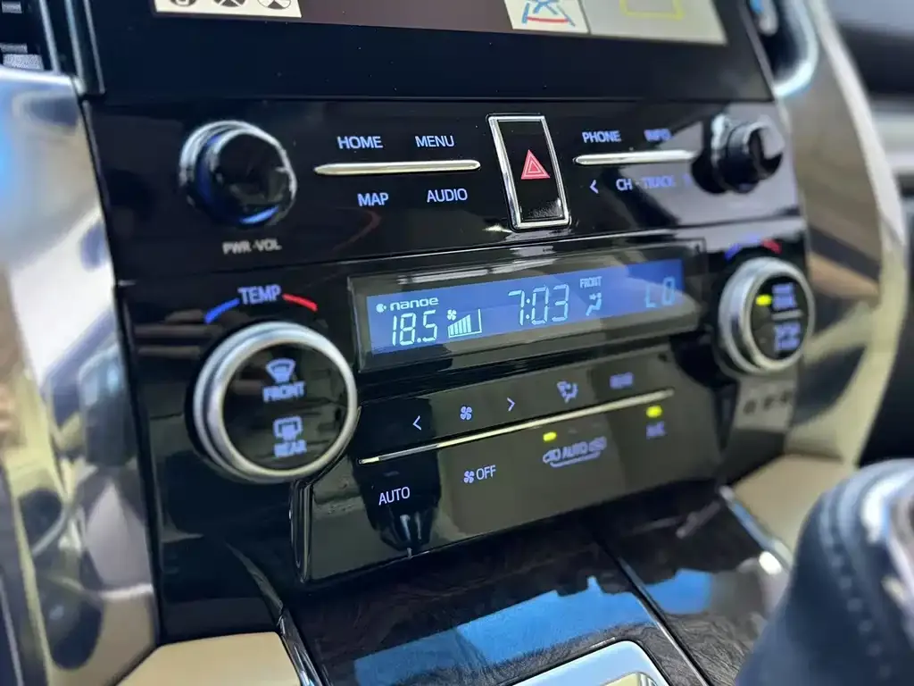Toyota Vellfire 2022 из CN, фото 9