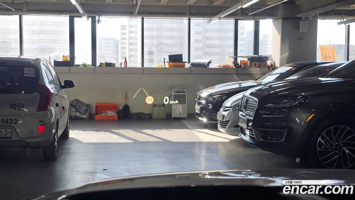 [object Object] Range Rover Evoque 2024 из KR, фото 9