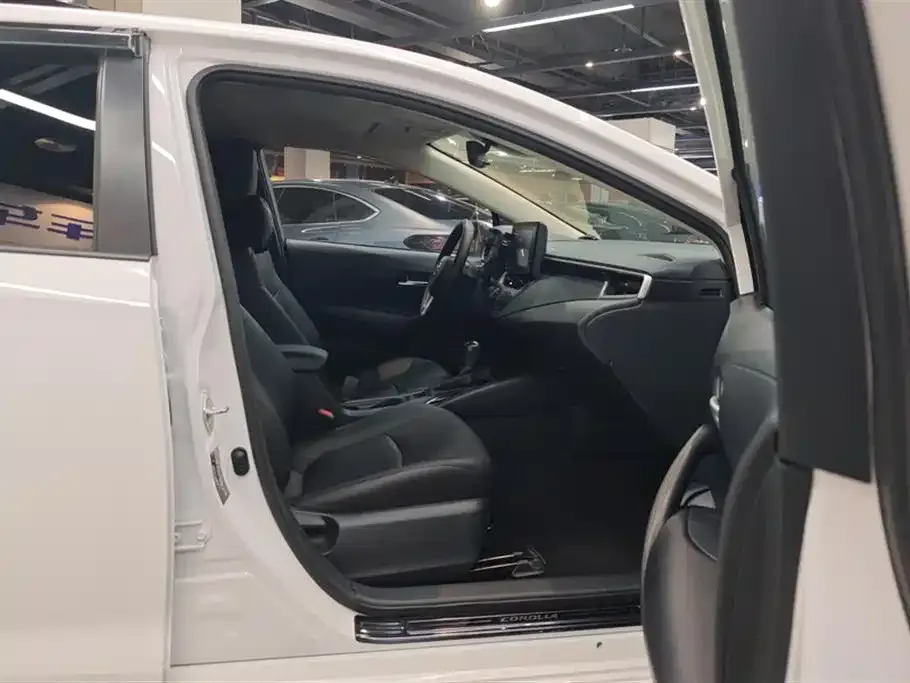 Toyota Corolla 2023 из CN, фото 8