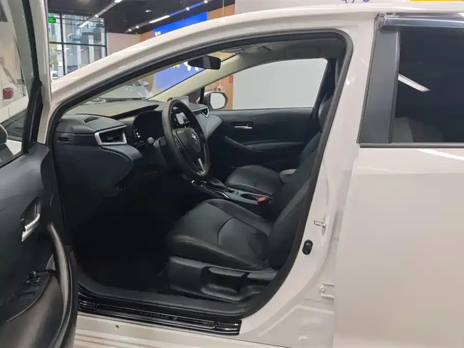 Toyota Corolla 2023 из CN, фото 9
